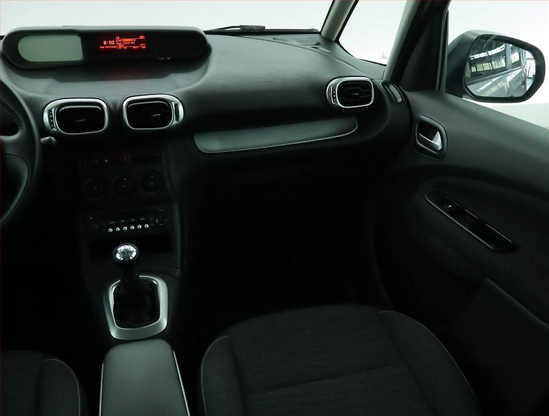 Citroën C3 Picasso (2017) 1.4 i, Serv.kniha, Tempomat - fotka 8 z 15