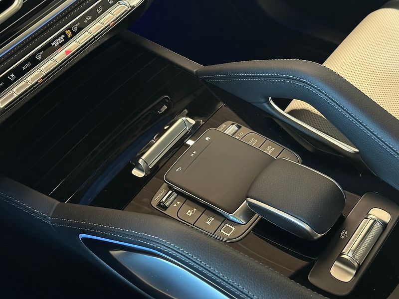 Mercedes-Benz Ostatní 450d Kupé 4MATIC, AMG Premium - fotka 35 z 41