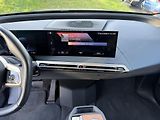 BMW iX xDrive40 SPORT H&K SkyLounge - náhled 26