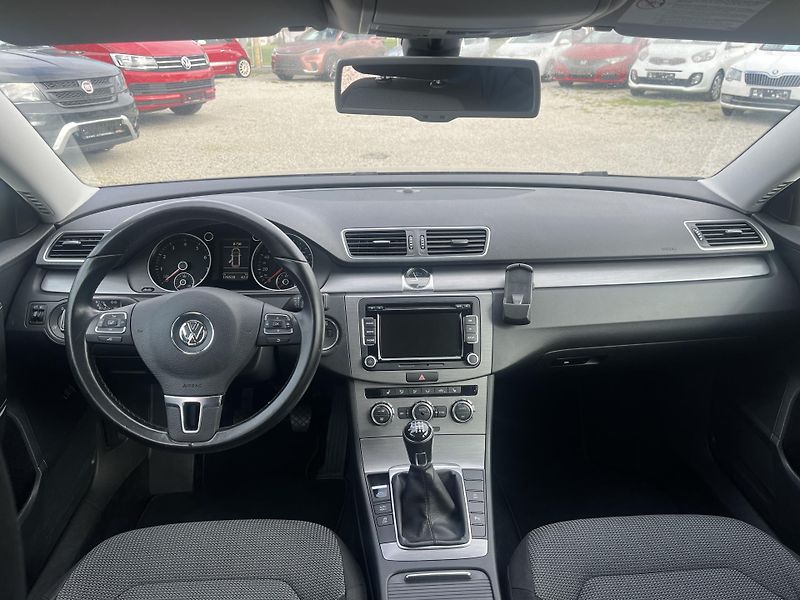 Volkswagen Passat (2013) 1.4TSi 90kw 1.Majitel  - fotka 14 z 21