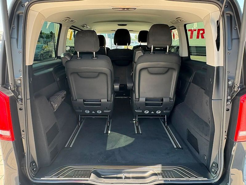 Mercedes-Benz Třídy V 300d 4MATIC Long  Avantgarde C - fotka 16 z 37