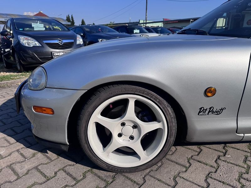 Mazda MX-5 (2000) NB 1,8 107 KW SVOR 6Q - fotka 13 z 45