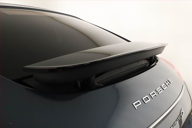 Porsche Panamera (2011) V6 - fotka 19 z 19