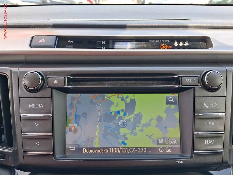 Toyota RAV4 (2014) 2.0 D-4D 4x4, AC, kůže - fotka 17 z 25