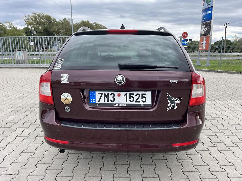Škoda Octavia (2010) Kombi 1.6 MPi - fotka 6 z 12