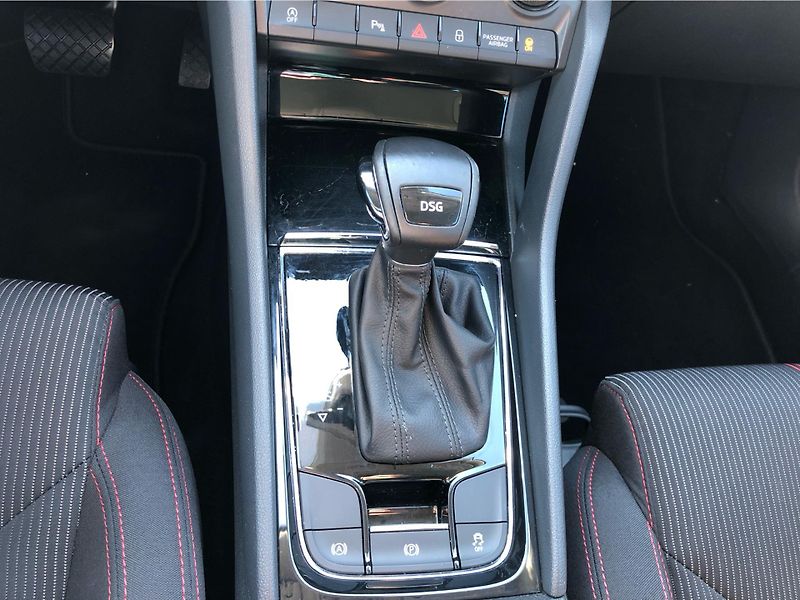 Škoda Karoq 1.5 TSI STYLE DSG 7° - fotka 22 z 29