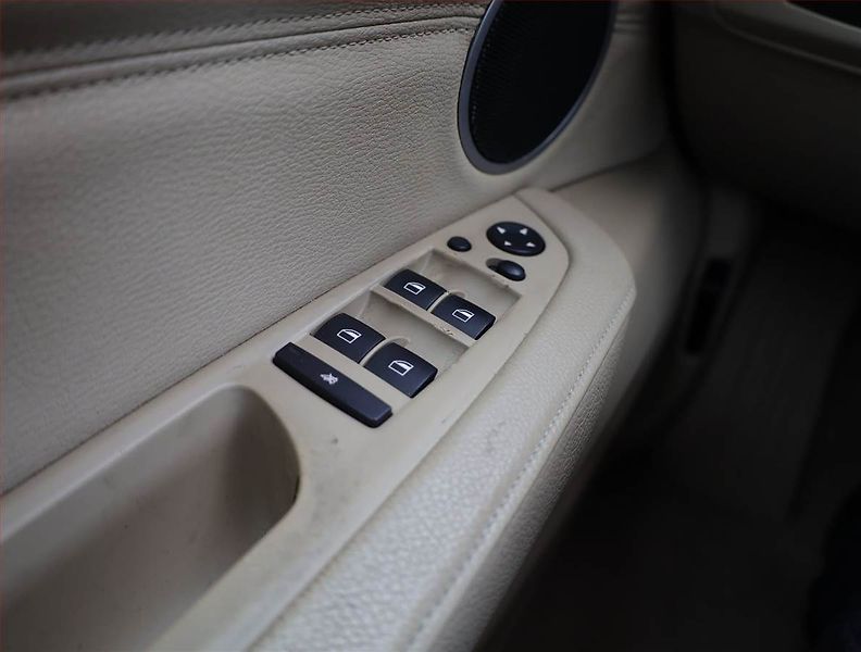BMW X6 (2010) xDrive35d, 4X4, Automat, Kůže - fotka 15 z 21