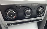Škoda Octavia 1,4 Tsi Family 90kw , Navi , s - náhled 16