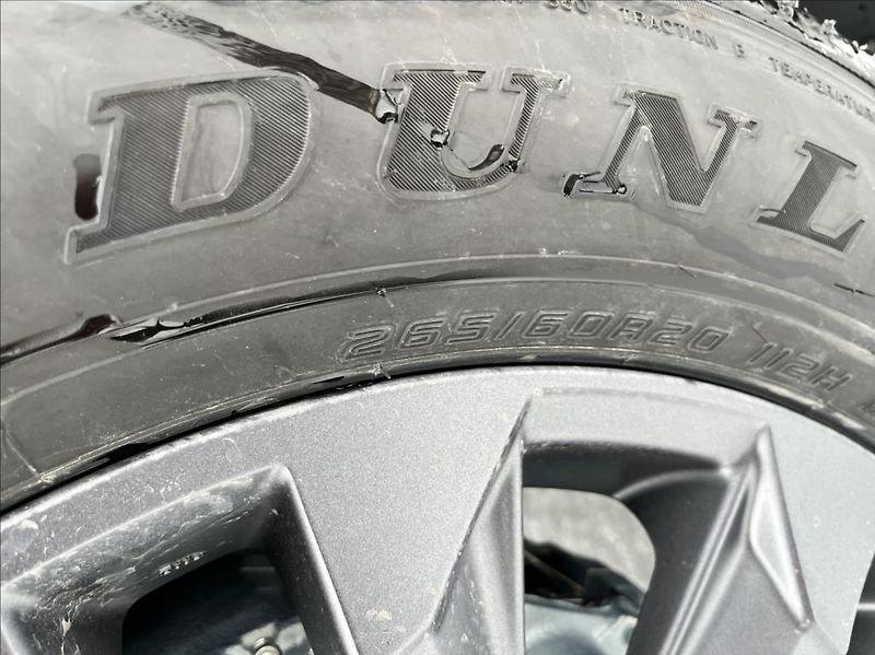 Toyota Land Cruiser 2,4 iFORCE MAX HEV Premium - fotka 37 z 37