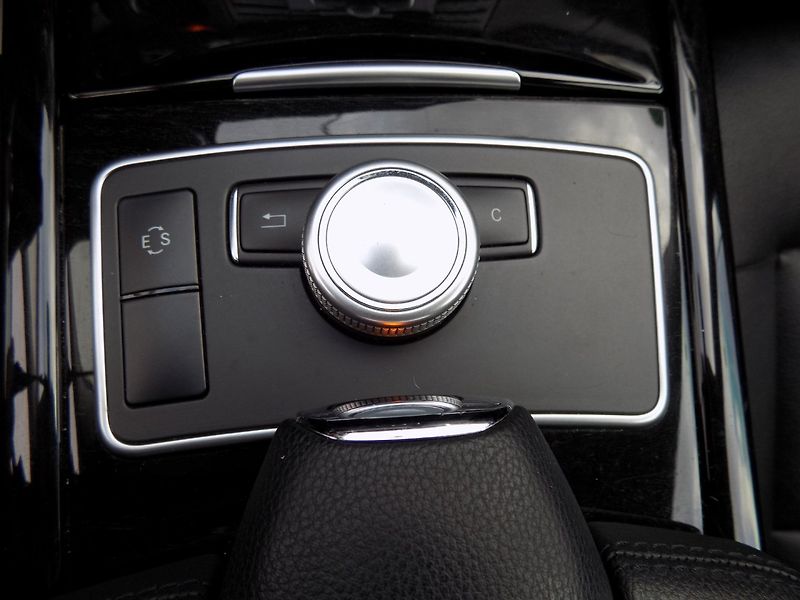 Mercedes-Benz Třídy E (2011) E 300CDI/bi-xenon/Avantgarde/ - fotka 27 z 36