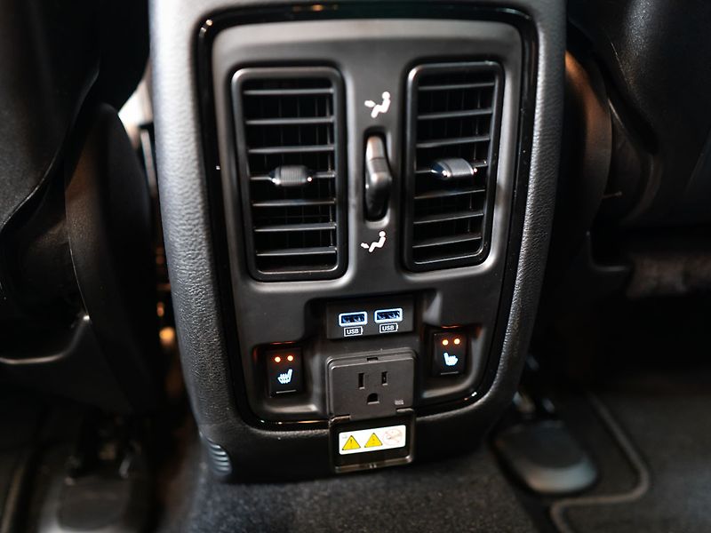 Dodge Durango (2026) 5.7 G/T Premium V8 Tow N Go - fotka 36 z 42