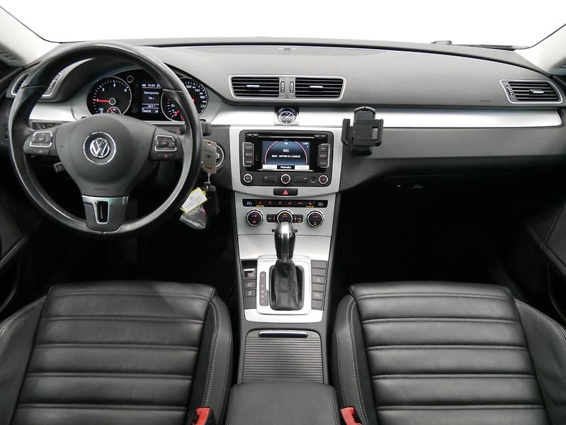 Volkswagen Passat CC - fotka 5 z 23