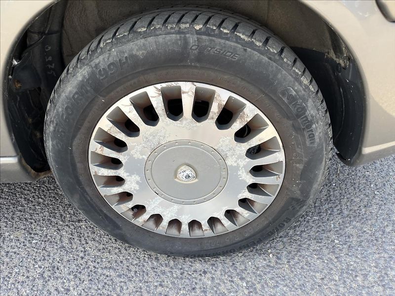 Lancia Phedra 2,0 JTD KLIMA TAŽNÉ STK 7/2028 - fotka 33 z 34