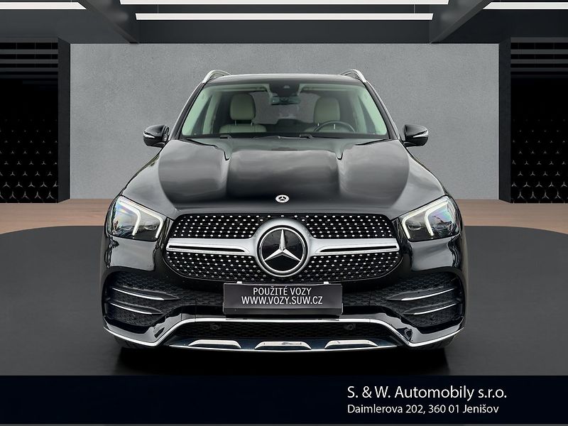 Mercedes-Benz GLE 300 d 4MATIC AMG Burmester - fotka 2 z 37