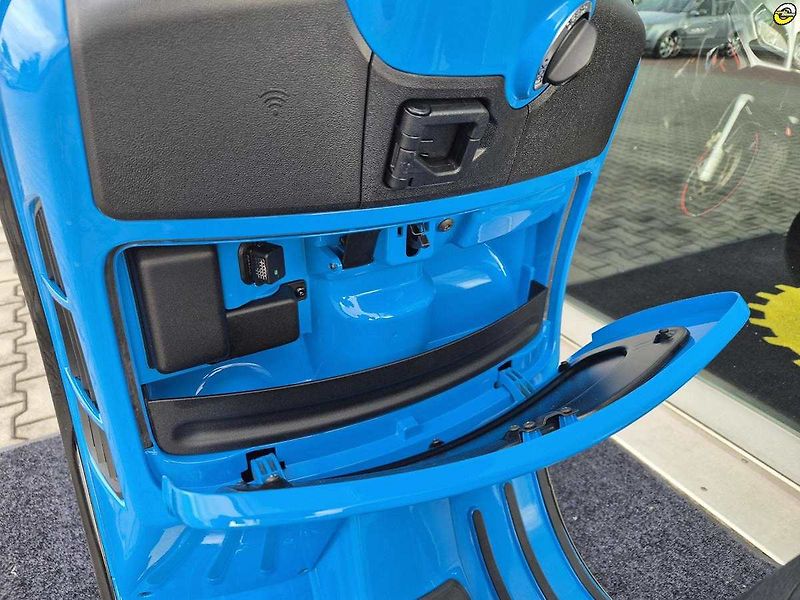 Vespa GTS 125 Super (2026) GTS 125 SUPERSPORT E5+ - fotka 17 z 23