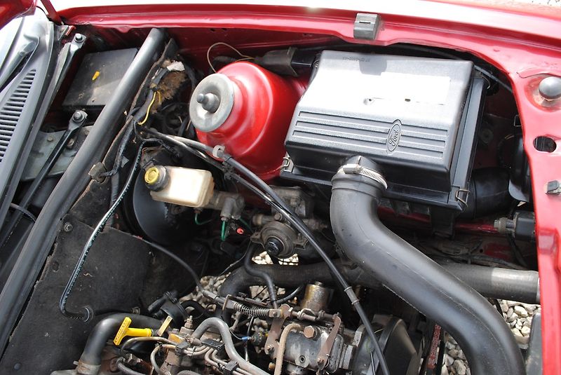 Ford Sierra 1,8 P100 - fotka 25 z 32