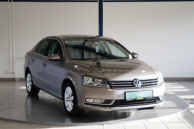 Volkswagen Passat - fotka 8 z 27