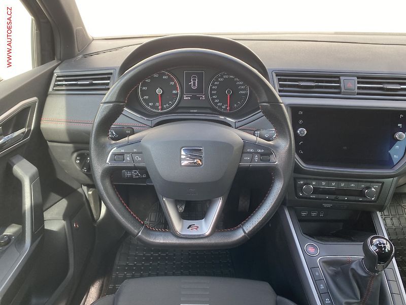 Seat Arona (2019) 1.5 TSi, FR, LED, navi - fotka 11 z 19