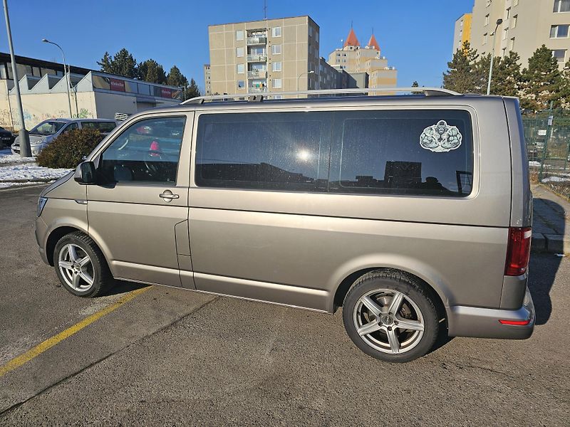 Volkswagen Caravelle (2018) DSG - 9míst 110kW TOP - fotka 2 z 16