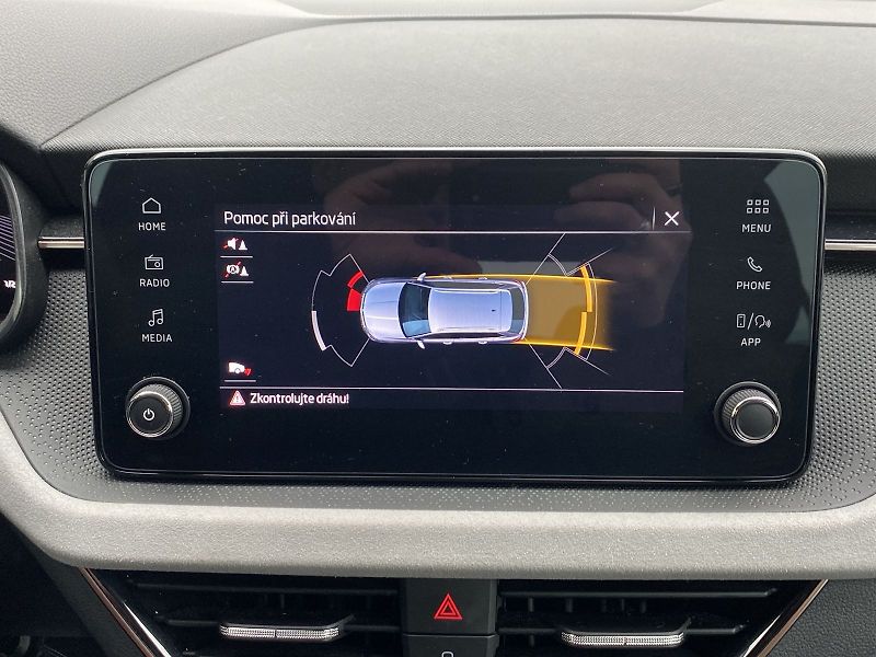 Škoda Kamiq (2024) 1.0 TSI Top Selection - fotka 13 z 34