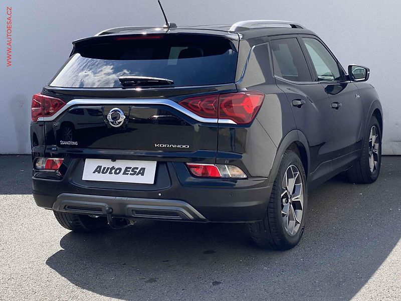 SsangYong Korando (2020) 1.5 T-GDi AWD, AT, TZ, navi - fotka 4 z 19