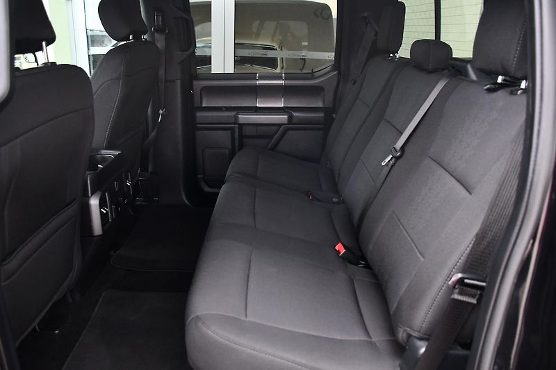 Ford F-150 2.7 L ECOBOOST XLT SPORT 4X4 - fotka 20 z 38