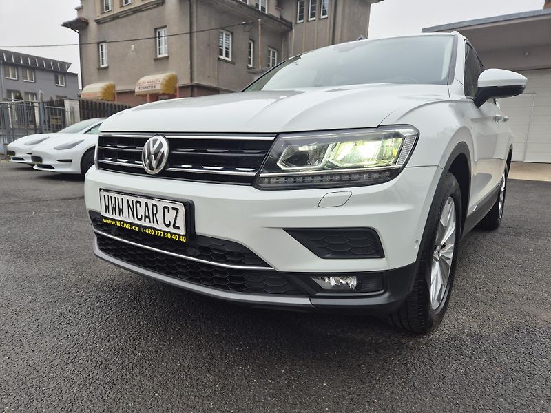Volkswagen Tiguan 2,0TDi 140kw DSG 4x4 18ALU TZ - fotka 49 z 50