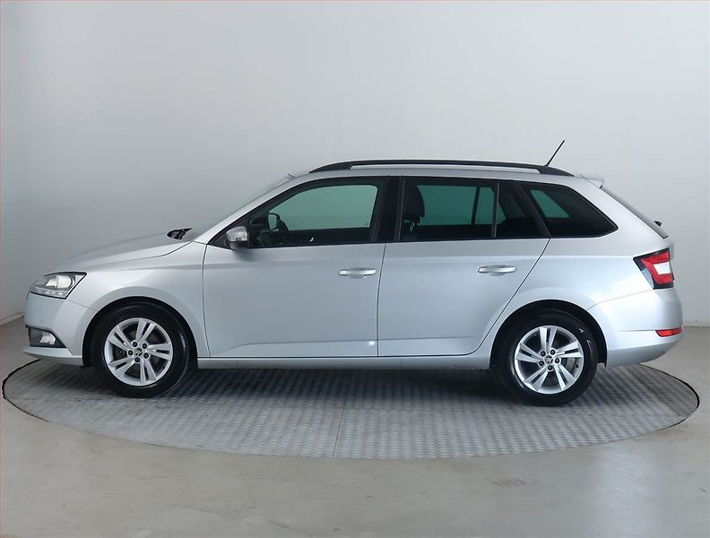 Škoda Fabia (2022) 1.0 TSI, ČR,1.maj, Serv.kniha - fotka 3 z 17