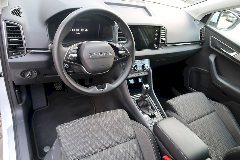Škoda Karoq (2025) Top Selection 1.5 TSI 110 kW - fotka 18 z 28