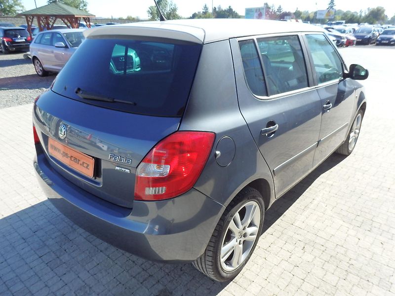 Škoda Fabia 1.4 16V KLIMATIZACE, ASR - fotka 4 z 24