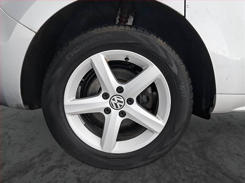Volkswagen Sharan (2015) 2.0 TDI, 4X4, 7 míst, ČR - fotka 15 z 22