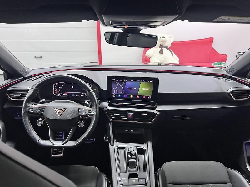 Cupra Leon 2.0 TSI 221 kW 2022 - fotka 19 z 47