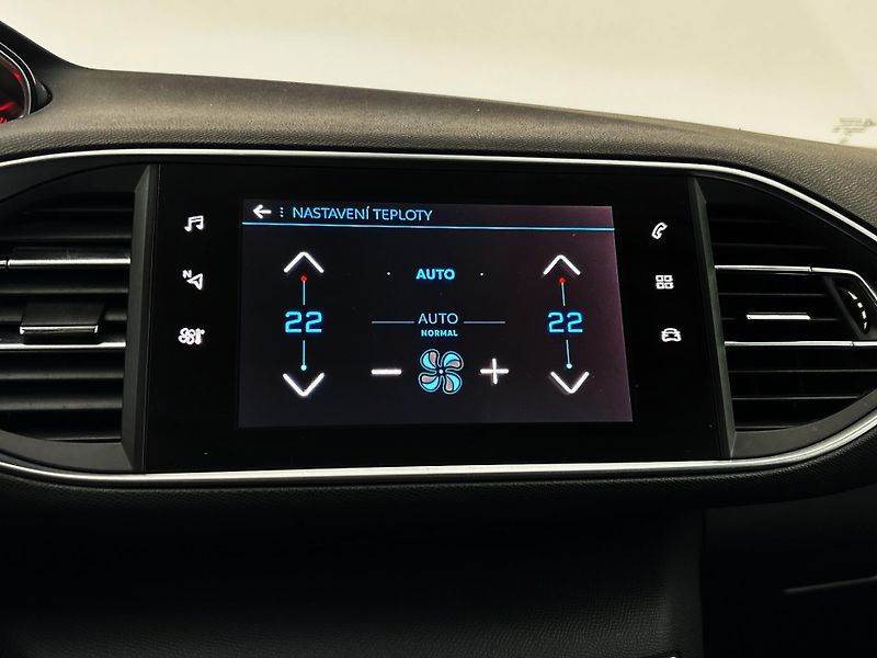 Peugeot 308 Kombi 308 - fotka 19 z 27