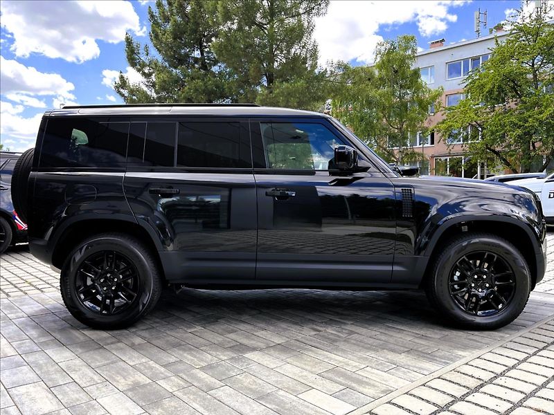 Land Rover Defender (2026) 110 D200 S - fotka 9 z 27