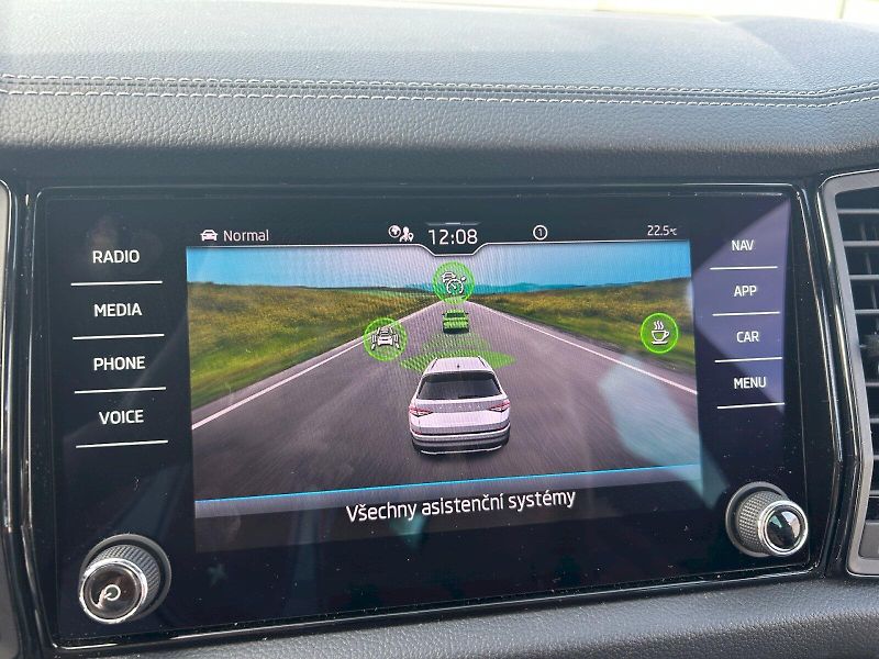 Škoda Kodiaq (2022) SPO TD 110/2.0 A7F - fotka 22 z 30