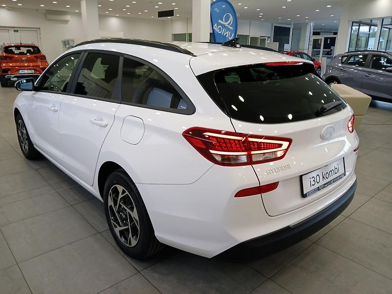 Hyundai i30 (2026) 1,0 T-GDI GO Czech! - fotka 7 z 15