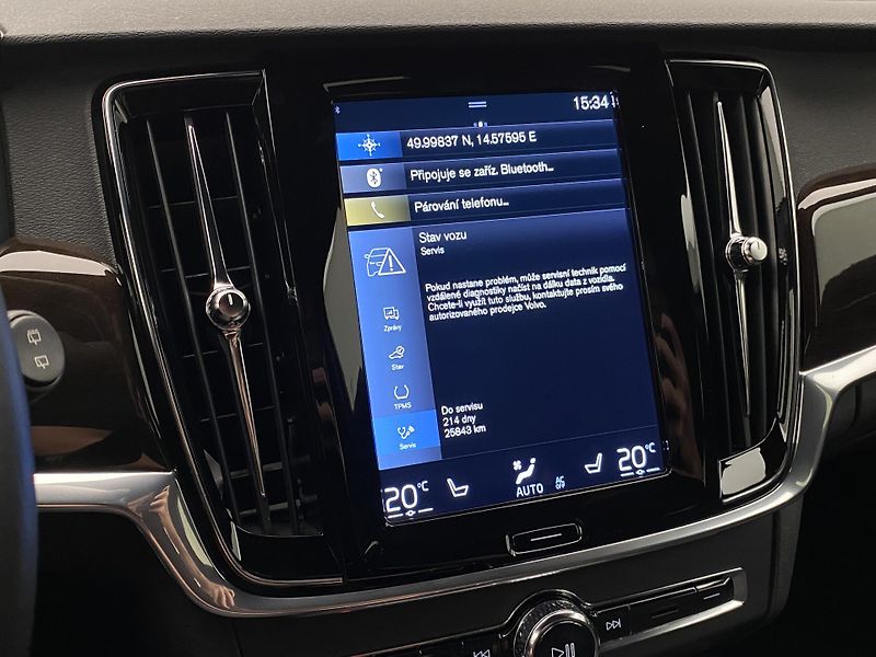 Volvo V90 D4 MOMENTUM AUT - fotka 34 z 39