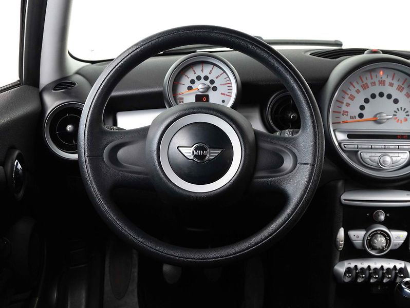 Mini Cooper One - fotka 12 z 20
