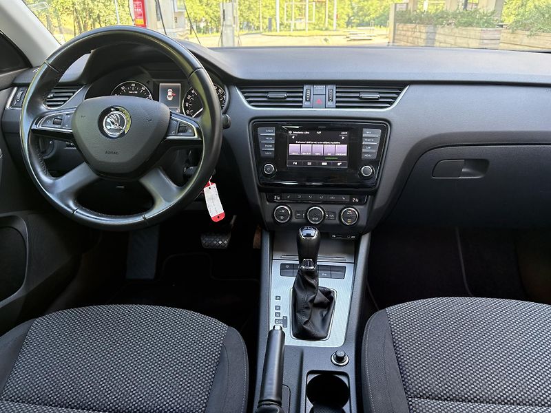 Škoda Octavia (2013) 1.4 TSI Ambition - fotka 10 z 28