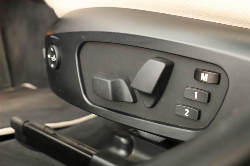 BMW X1 (2010) xDrive23d, 4X4, Automat, Navi - fotka 21 z 21