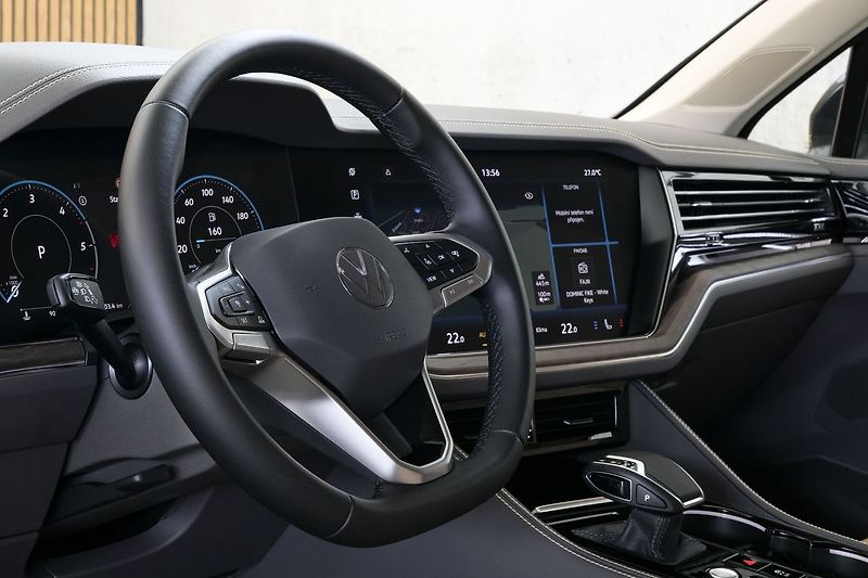 Volkswagen Touareg 3.0TDI 210kW Weba Tažné ZÁRUKA - fotka 16 z 46