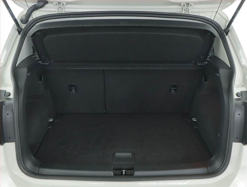 Volkswagen T-Cross (2022) Life 1.0 TSI, Serv.kniha - fotka 13 z 15