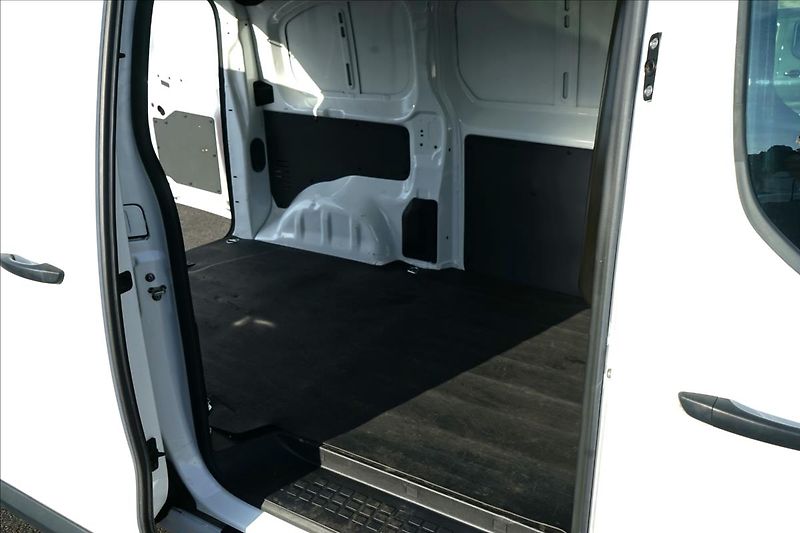 Citroën Jumpy 1,5 BlueHDi  L2H1 Plus - tažné - fotka 8 z 19
