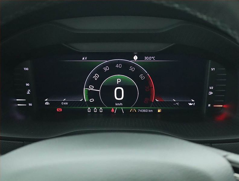 Škoda Karoq (2018) 1.5 TSI - fotka 11 z 17