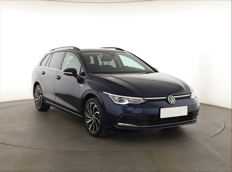 Volkswagen Golf (2023) Style 1.5 TSI - fotografie inzerátu