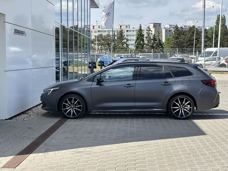 Toyota Corolla (2026) TS 2.0 HEV GR SPORT  - fotka 12 z 14