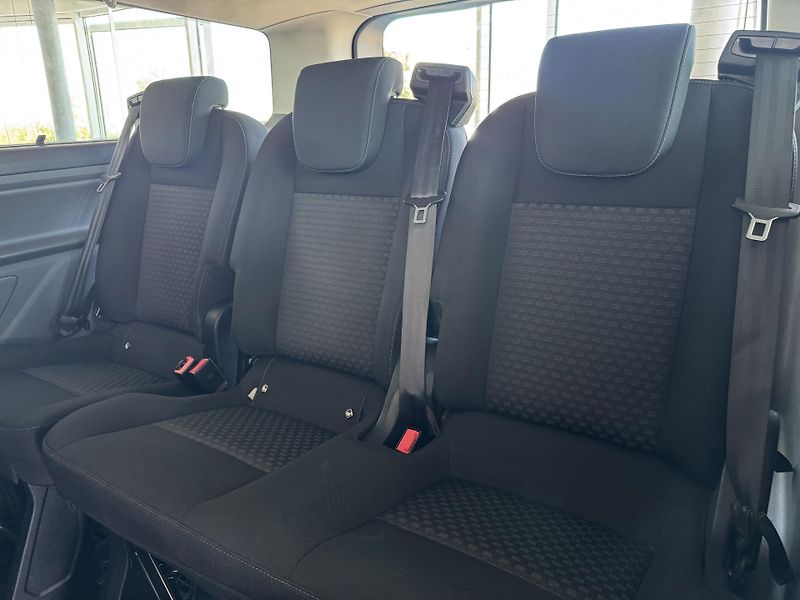 Ford Tourneo Custom 2,0TDCi L2*Kamera*REZERVACE! - fotka 16 z 37