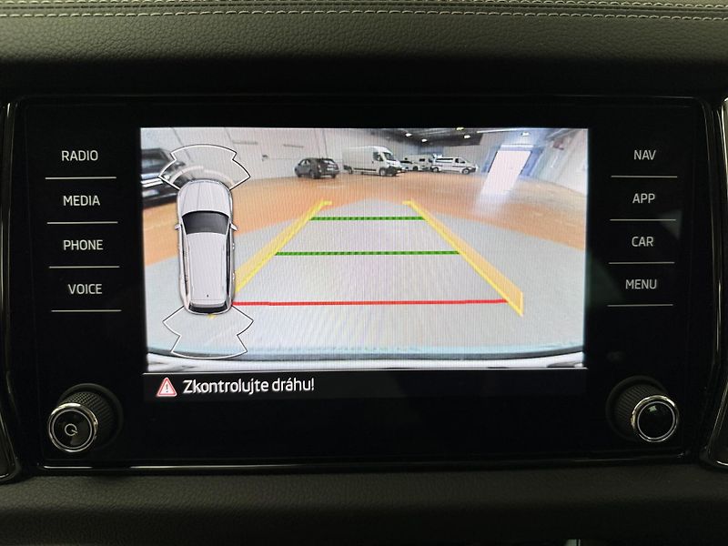 Škoda Kodiaq 2.0 TDI 147 kW Style 4x4 DSG - fotka 7 z 15