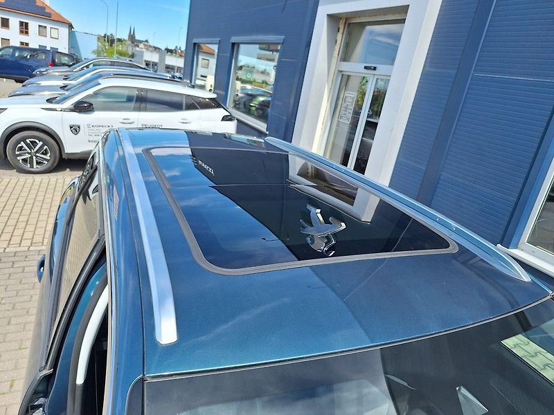 Peugeot 5008 (2018) ALLURE 1.5 BHDi 130 M6 - fotka 9 z 21