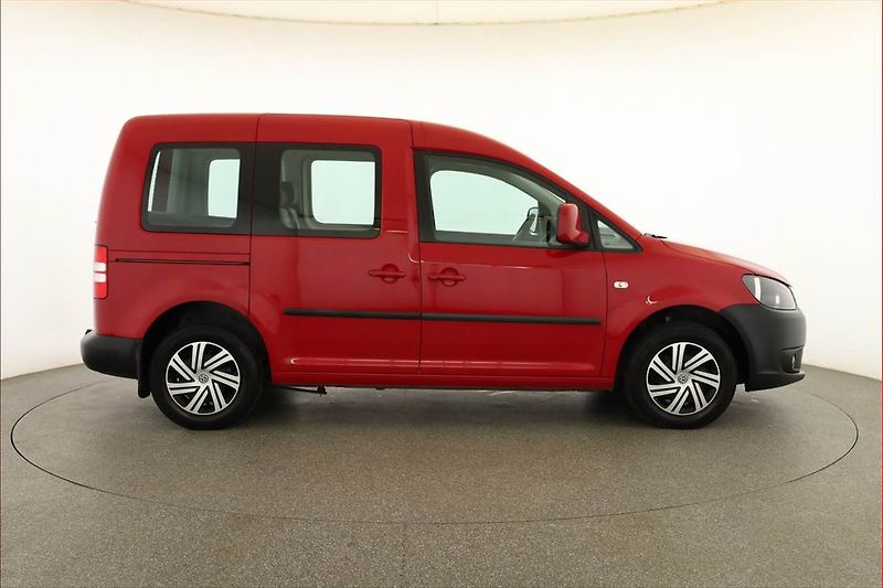 Volkswagen Caddy (2014) 1.6 TDi, 5Míst, ČR, 1Maj, DPH - fotka 6 z 10